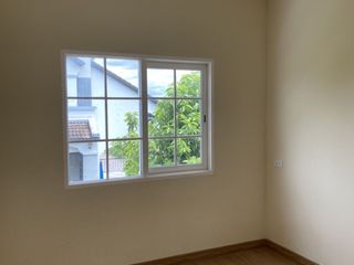 Продажа 4 спальни таунхаус в Буенг Кум, Бангкок