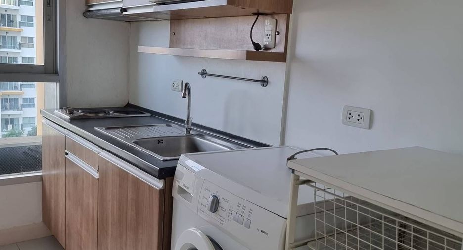 For sale 2 bedrooms condo in Thon Buri, Bangkok