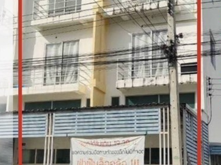 Reihenhaus zur Miete mit 6 Zimmer in Thanyaburi, Pathum Thani