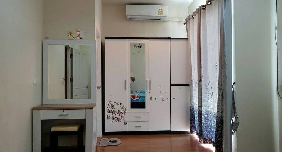 For sale 4 bedrooms townhouse in Pak Kret, Nonthaburi