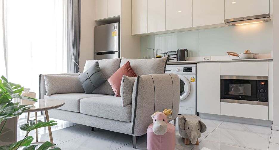 For sale 1 bed condo in Watthana, Bangkok