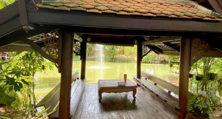 Villa en venta de 4 habitaciones en Nakhon Chai Si, Nakhon Pathom