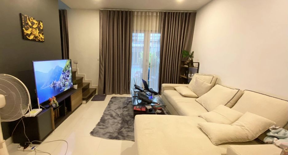 For sale 3 bedrooms townhouse in Bang Phli, Samut Prakan