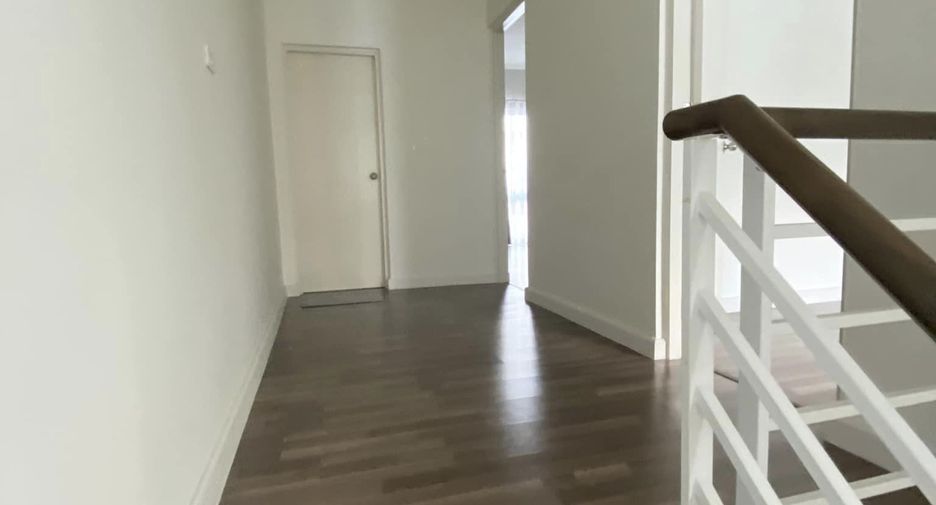 For sale 3 bedrooms townhouse in Bang Phli, Samut Prakan