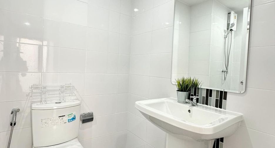 For sale 1 bed condo in Bang Na, Bangkok