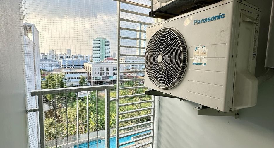 For sale 1 bed condo in Bang Na, Bangkok
