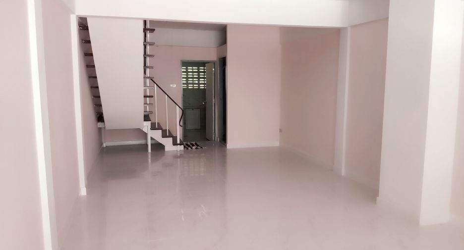 Продажа 3 спальни таунхаус в Khlong Luang, Патумтани