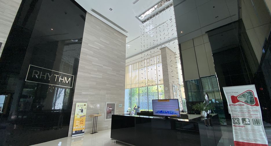 For sale 1 bed condo in Khlong Toei, Bangkok