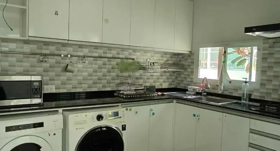 For rent 4 bedrooms house in Phutthamonthon, Nakhon Pathom