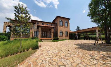 Villa en venta de 4 habitaciones en Pak Chong, Nakhon Ratchasima