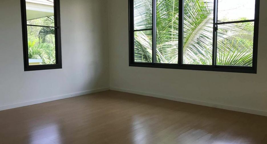 À vendre 4 chambres maison à Mueang Lampang, Lampang