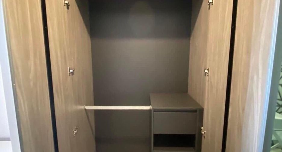 For sale 1 Beds condo in Bang Na, Bangkok