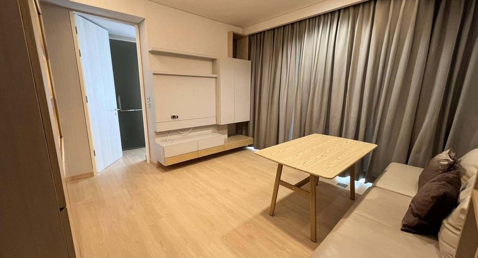 For sale 1 bed condo in Khlong Toei, Bangkok
