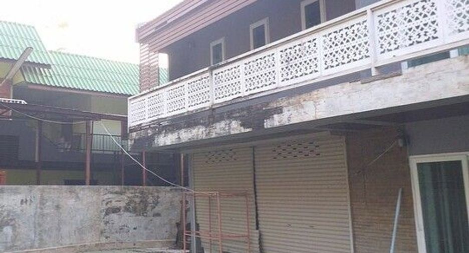 Haus zum Kauf mit 10 Zimmer in Mueang Lampang, Lampang