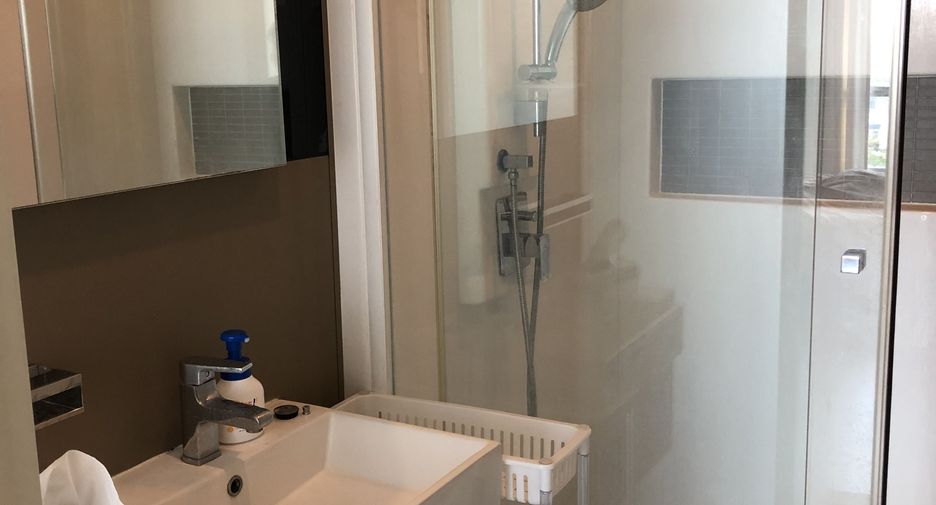 À vendre 1 chambre condo à Thon Buri, Bangkok