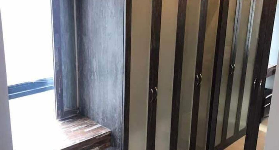 For sale 2 bedrooms condo in Khlong Toei, Bangkok