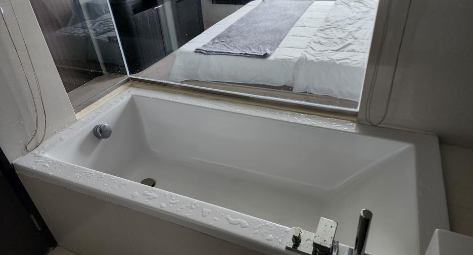 Продажа 1 кровать кондо в Кхлонг Тоеи, Бангкок