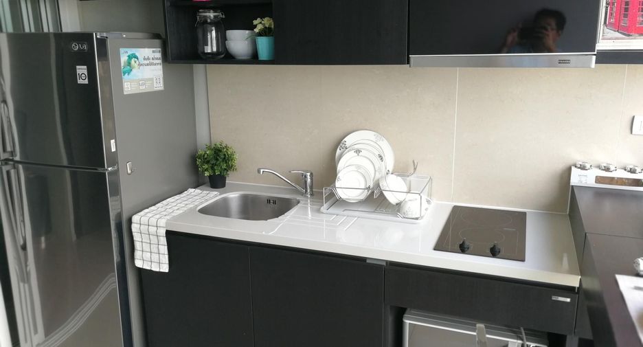 Продажа 1 кровать кондо в Кхлонг Тоеи, Бангкок