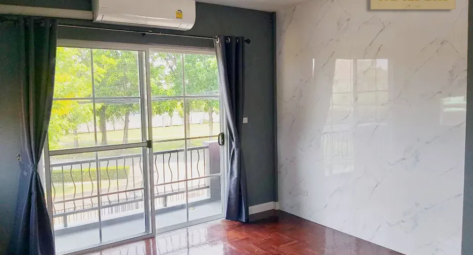 À louer 3 chambres maison à Bang Bua Thong, Nonthaburi