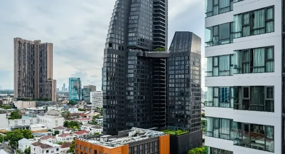 For sale 2 bedrooms condo in Khlong Toei, Bangkok