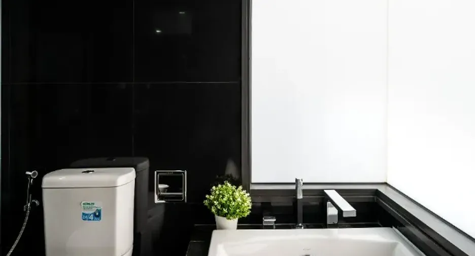 For sale 2 bedrooms condo in Khlong Toei, Bangkok