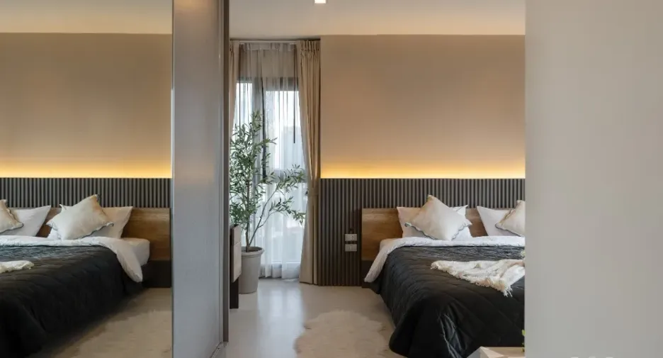 For sale 2 bedrooms condo in Khlong Toei, Bangkok