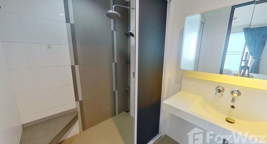À vendre 1 chambre condo à Huai Khwang, Bangkok