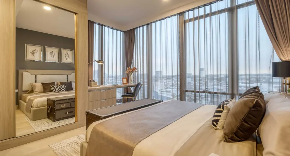 For sale 2 bedrooms condo in Khlong Toei, Bangkok