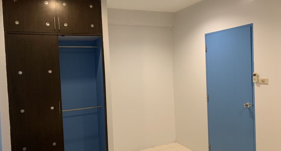 For sale 1 bed condo in Lam Luk Ka, Pathum Thani