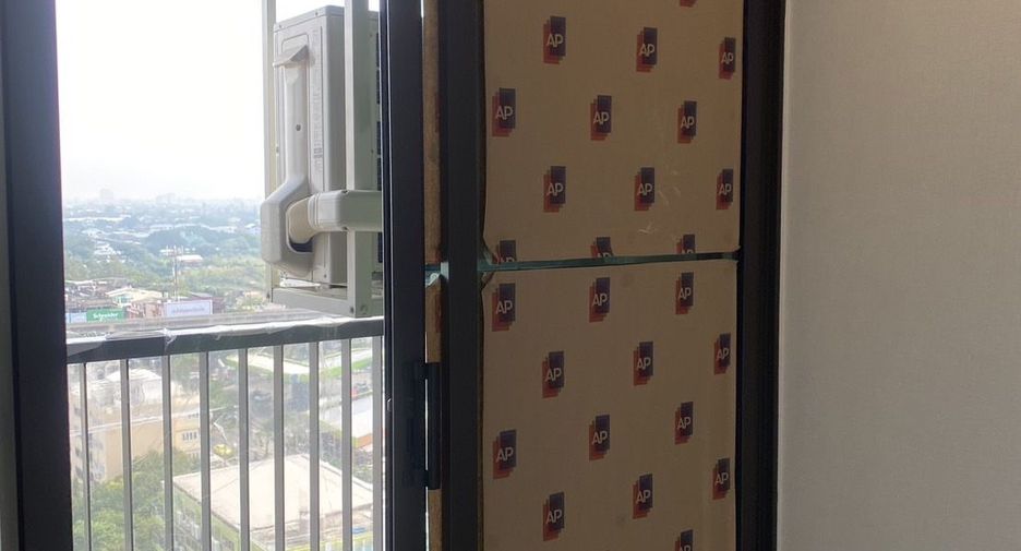 For sale 1 bed condo in Phra Khanong, Bangkok