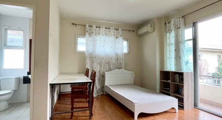 For sale 4 bedrooms house in Lam Luk Ka, Pathum Thani