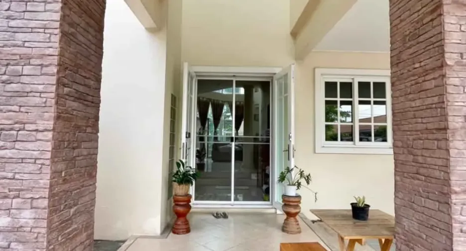 For sale 4 bedrooms house in Lam Luk Ka, Pathum Thani