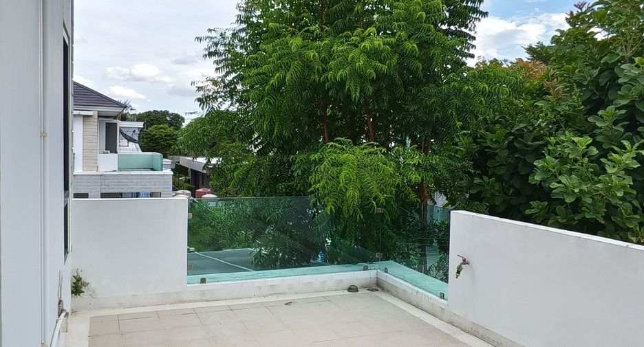For rent 7 bedrooms house in Mueang Nonthaburi, Nonthaburi