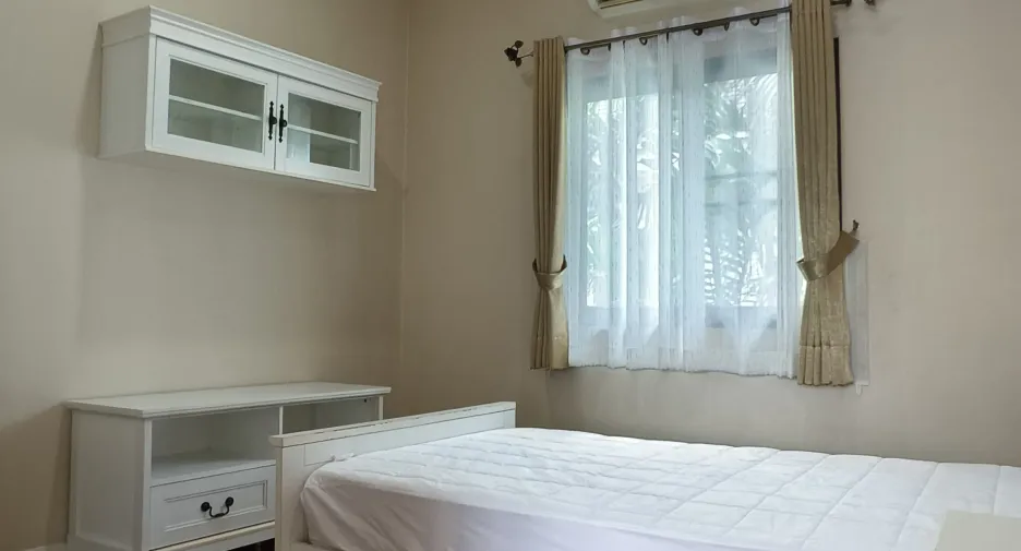 For rent 7 bedrooms house in Mueang Nonthaburi, Nonthaburi
