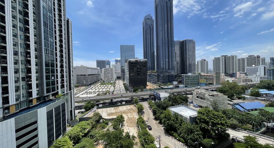 For sale 1 bed condo in Huai Khwang, Bangkok