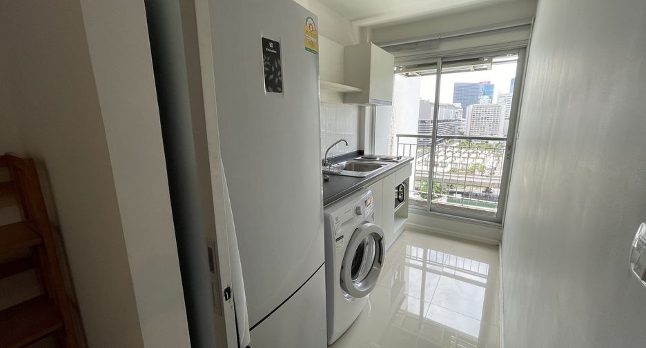 For sale 1 bed condo in Huai Khwang, Bangkok