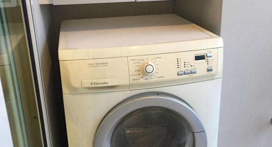 For sale 1 bed condo in Watthana, Bangkok