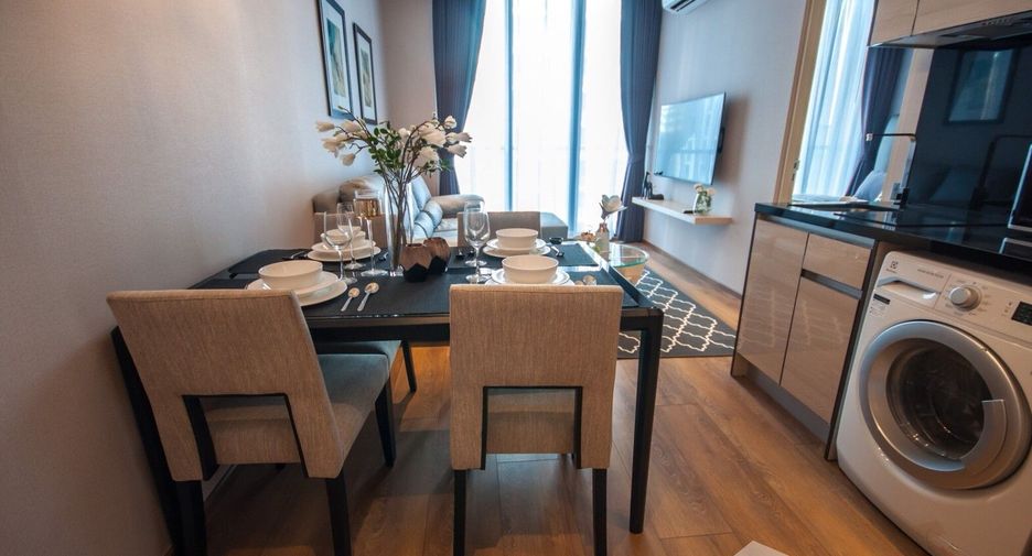 For sale 2 bedrooms condo in Khlong Toei, Bangkok