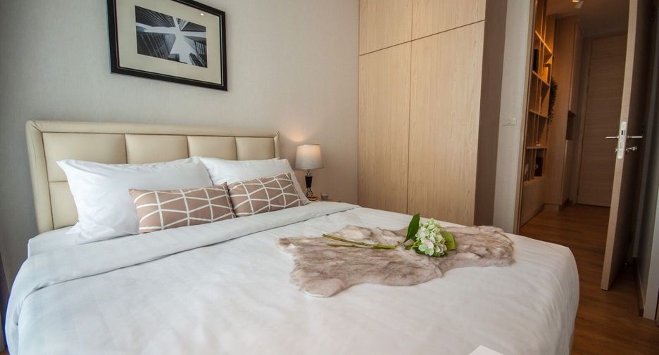 For sale 2 bedrooms condo in Khlong Toei, Bangkok