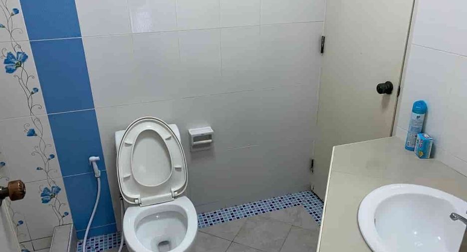 Продажа 3 спальни таунхаус в Bang Bua Thong, Нонтабури