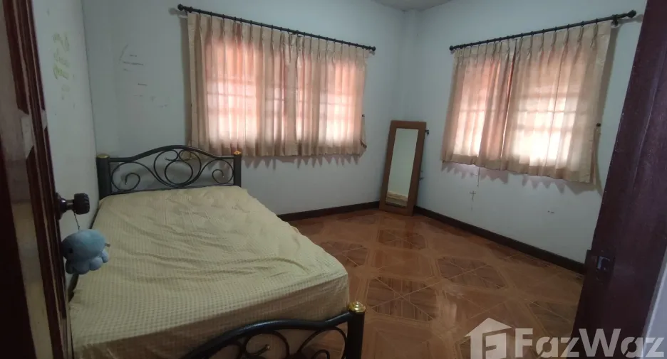 For sale 5 bedrooms house in Mueang Yasothon, Yasothon