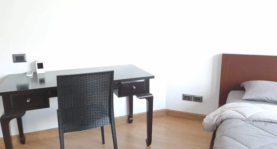 Condo en venta de 2 habitaciones en Huai Khwang, Bangkok