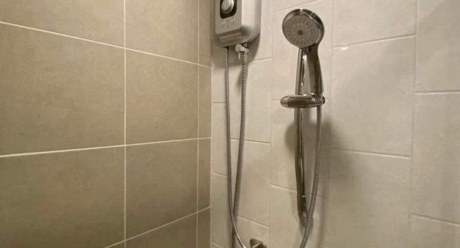For rent 1 bed condo in Khlong Luang, Pathum Thani