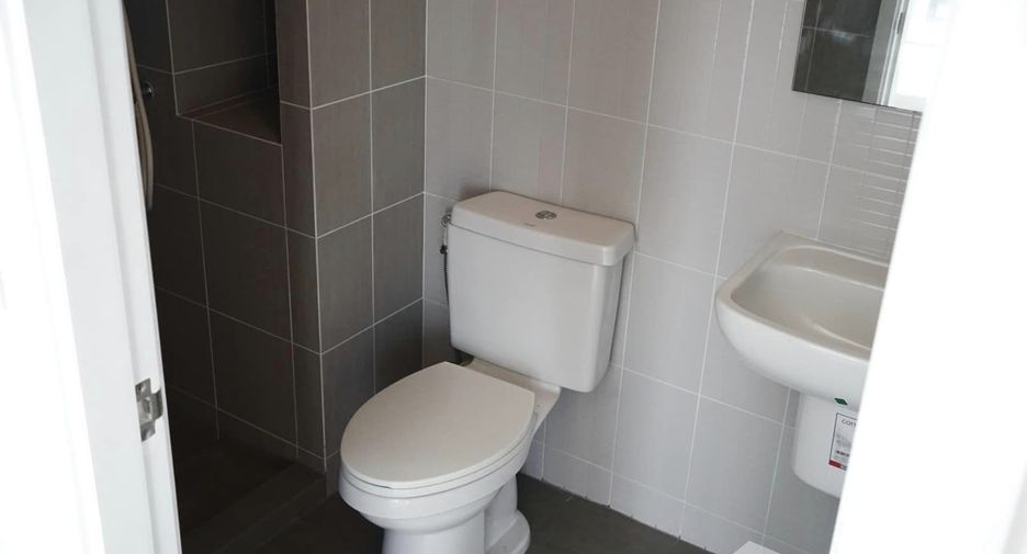 For sale 1 bed condo in Mueang Samut Prakan, Samut Prakan