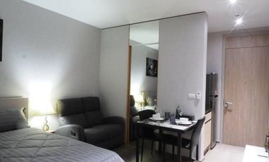 For sale studio condo in Khlong Toei, Bangkok
