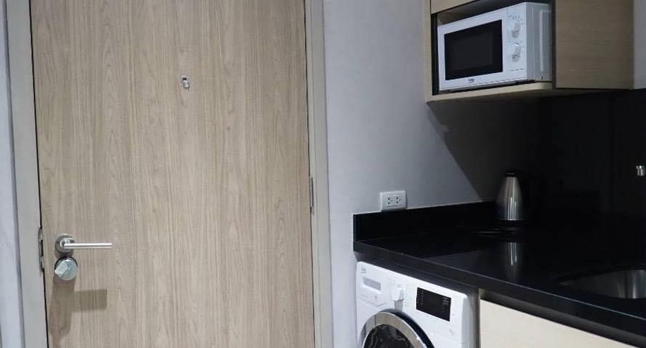 For sale studio condo in Khlong Toei, Bangkok