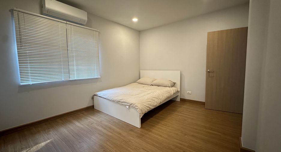Casa en venta de 4 habitaciones en Bang Phli, Samut Prakan