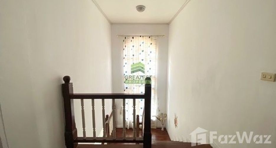 For sale 5 bedrooms house in Khlong Luang, Pathum Thani