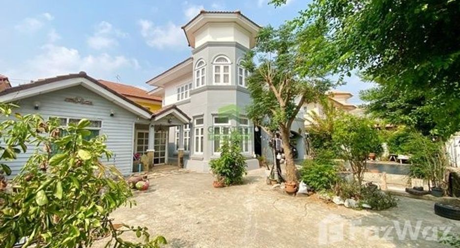 For sale 5 bedrooms house in Khlong Luang, Pathum Thani