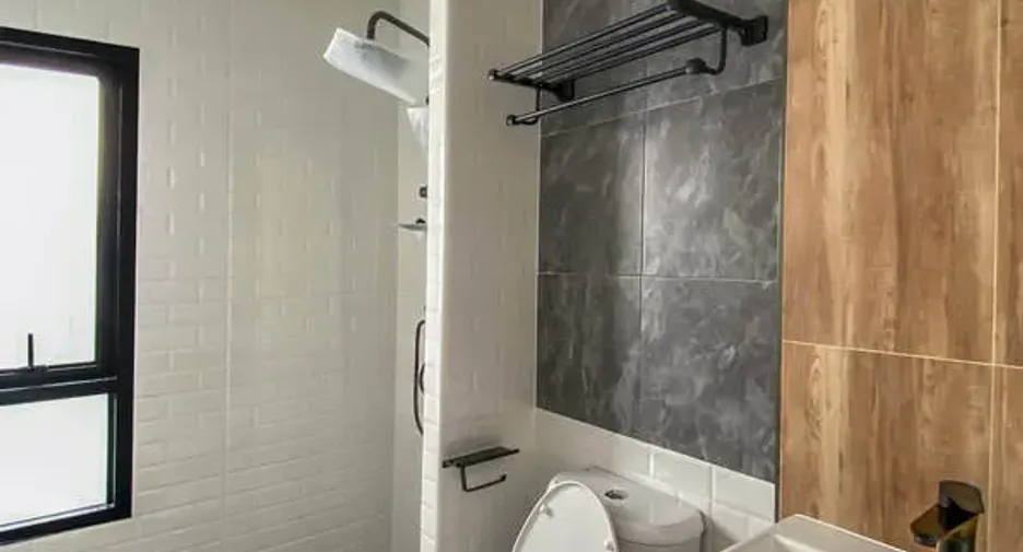 For sale 2 bedrooms house in Mueang Lop Buri, Lopburi